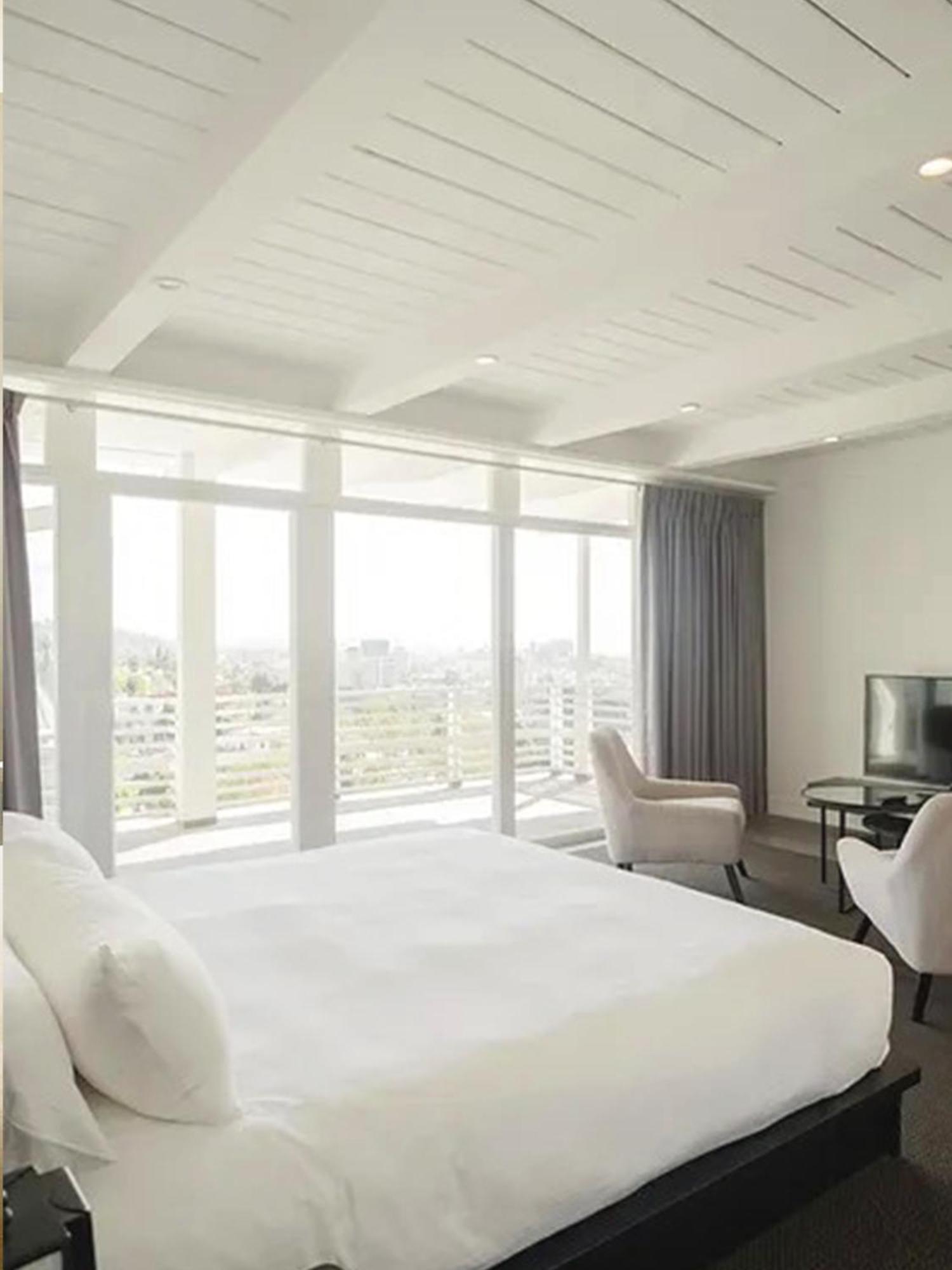 Hollywood Hills Hotel Los Angeles Eksteriør billede